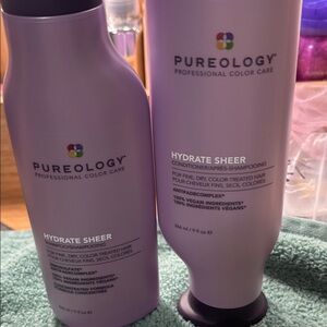 Pureology Hydrate Sheer Duo in Lavender